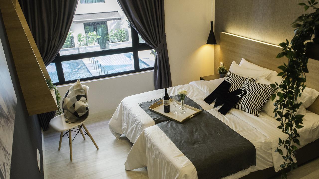 Suasana Private Suites By Subhome Johor Bahru Bagian luar foto