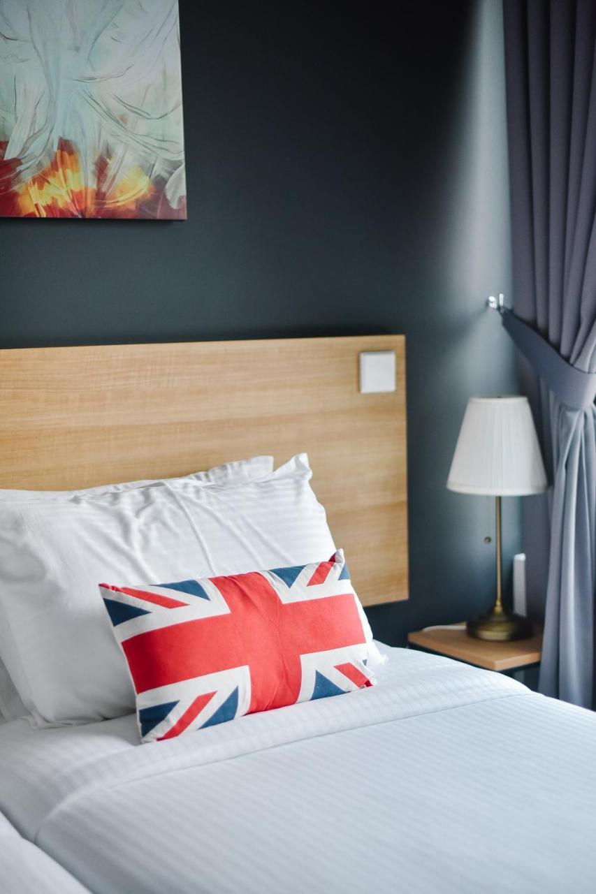 Suasana Private Suites By Subhome Johor Bahru Bagian luar foto