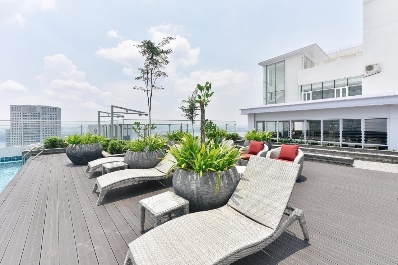 Suasana Private Suites By Subhome Johor Bahru Bagian luar foto